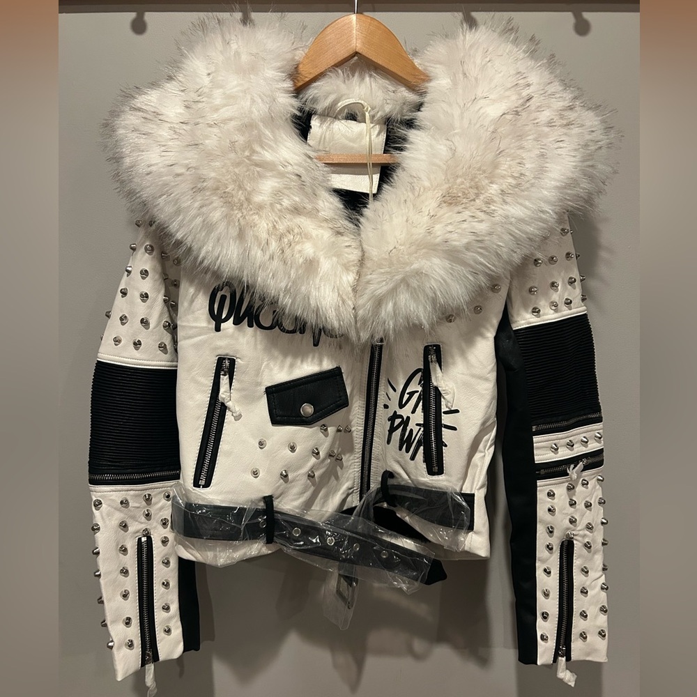 NWT Bellivera Faux Leather biker 
Jacket with detachable faux fur collar